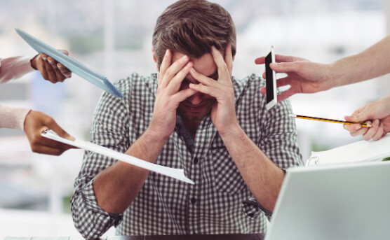 Wielozadaniowość, pośpiech i chaos. Jak żyjemy w 2025 roku?