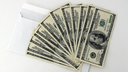 Szarlatani bezkarnie oferują „leczenie” raka za wysokie kwoty